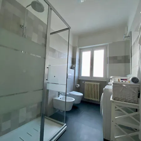 Lägenhet Golfo Borromeo 4 *