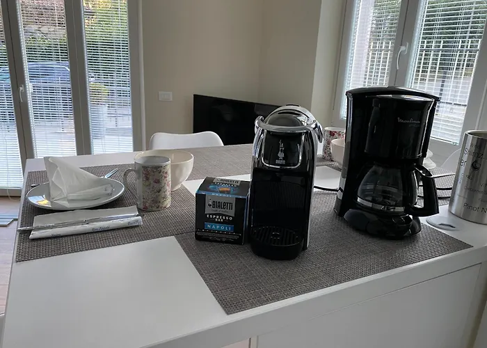 Golfo Borromeo 4 公寓